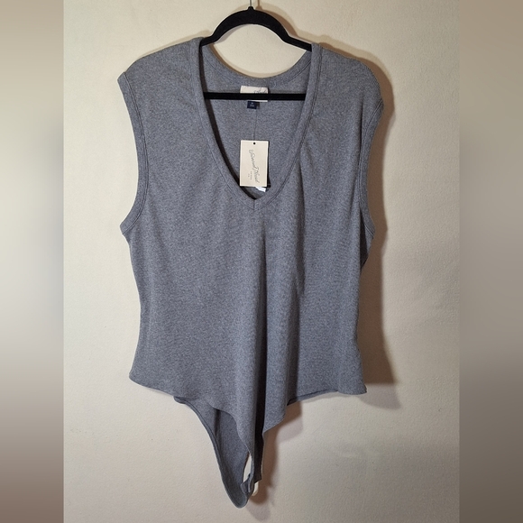 NWT Universal Thread Ribbed Body Suit - Picture 3 of 6